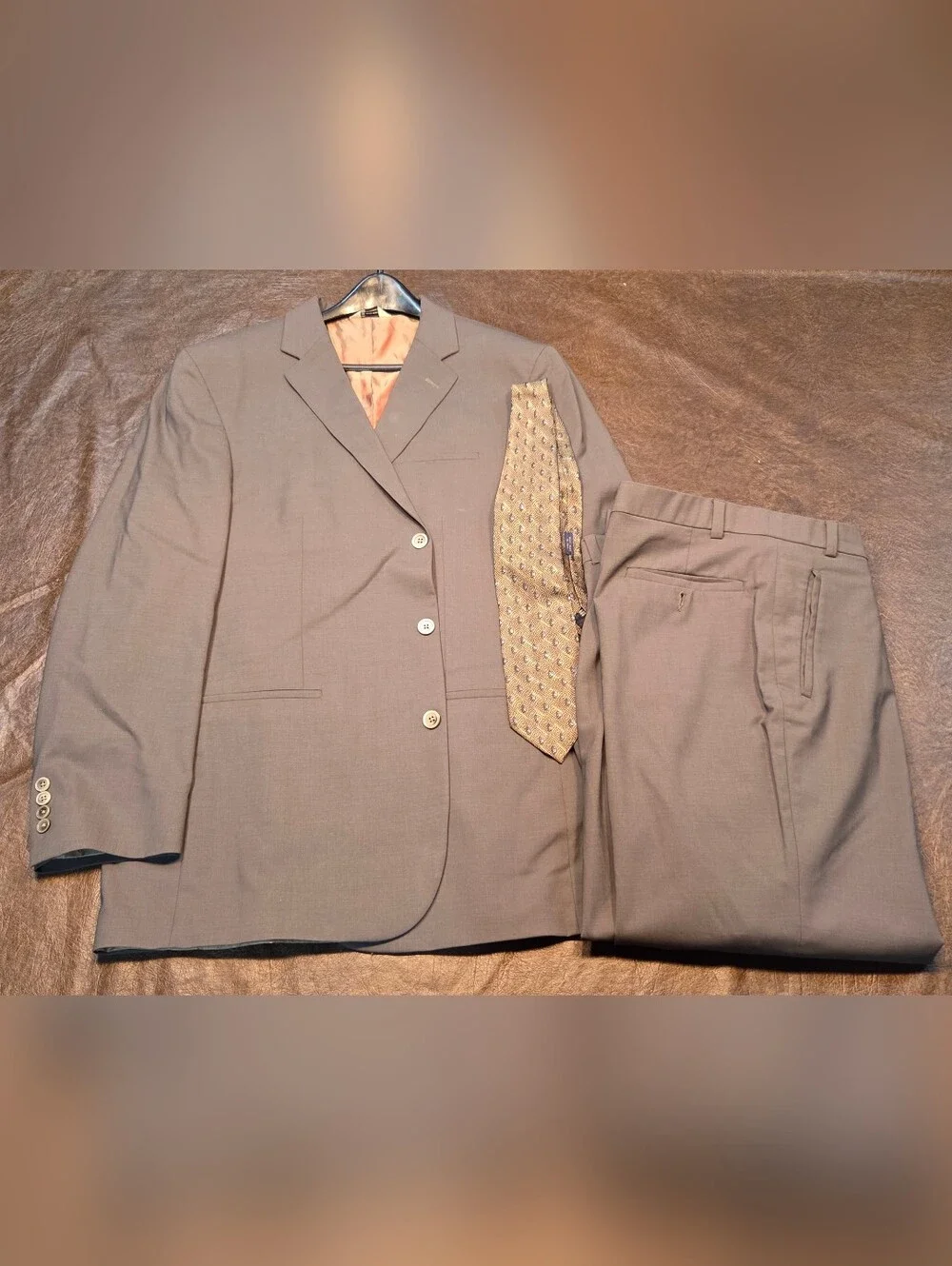 Wool Blend Suit Jacket And Pants With 100% Silk Tie